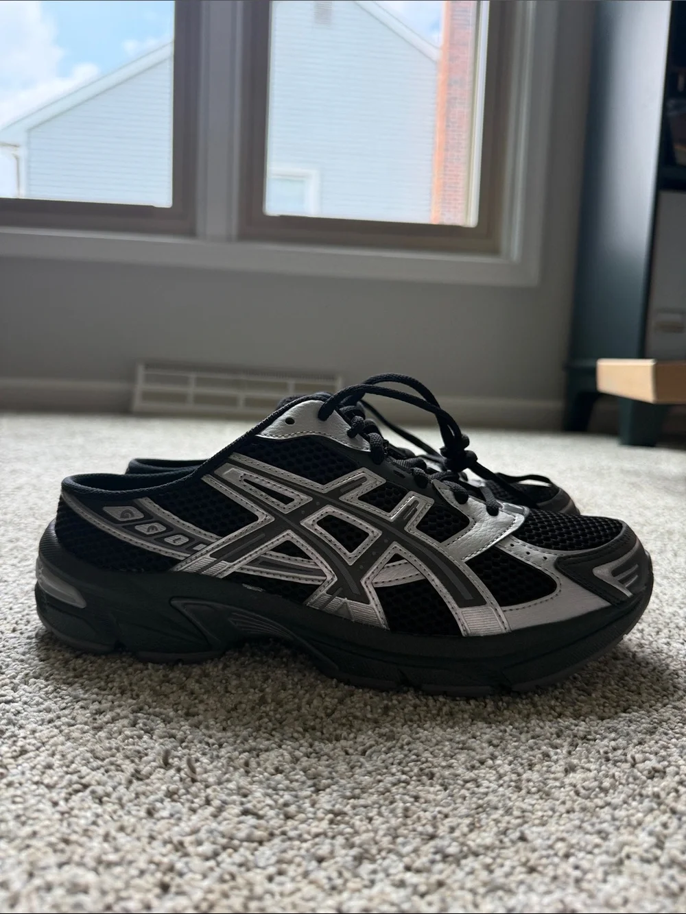 ASICS Black & Silver GEL-1130 Mule Women 10/Men 8.5 NWT - Picture 9 of 12